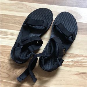 Teva Shoes - Teva black sandals sz 5 Teva Shoes - Teva black sandals sz 5